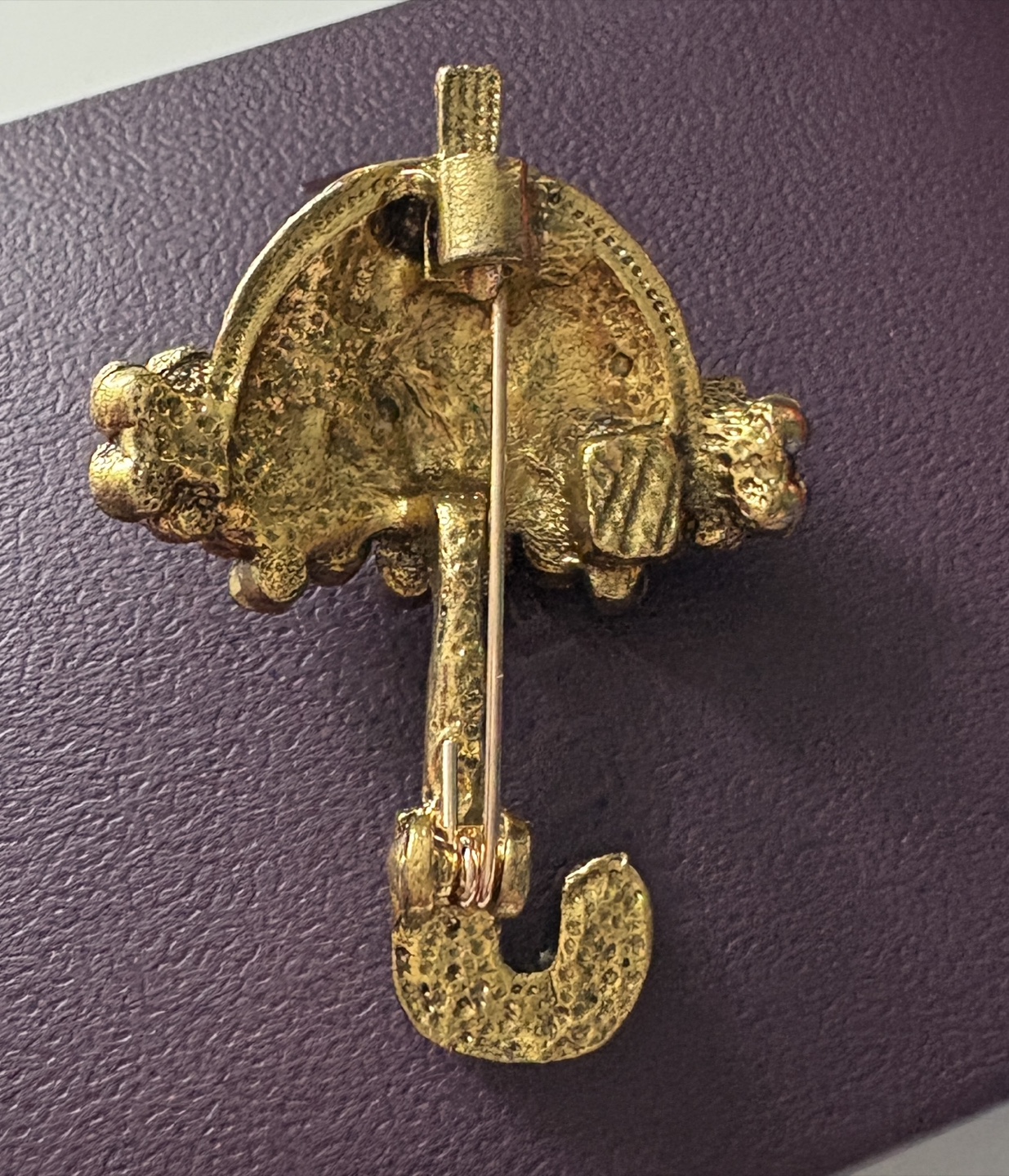 Beautiful Umbrella Brooch with Rhinestones! - photo 4
