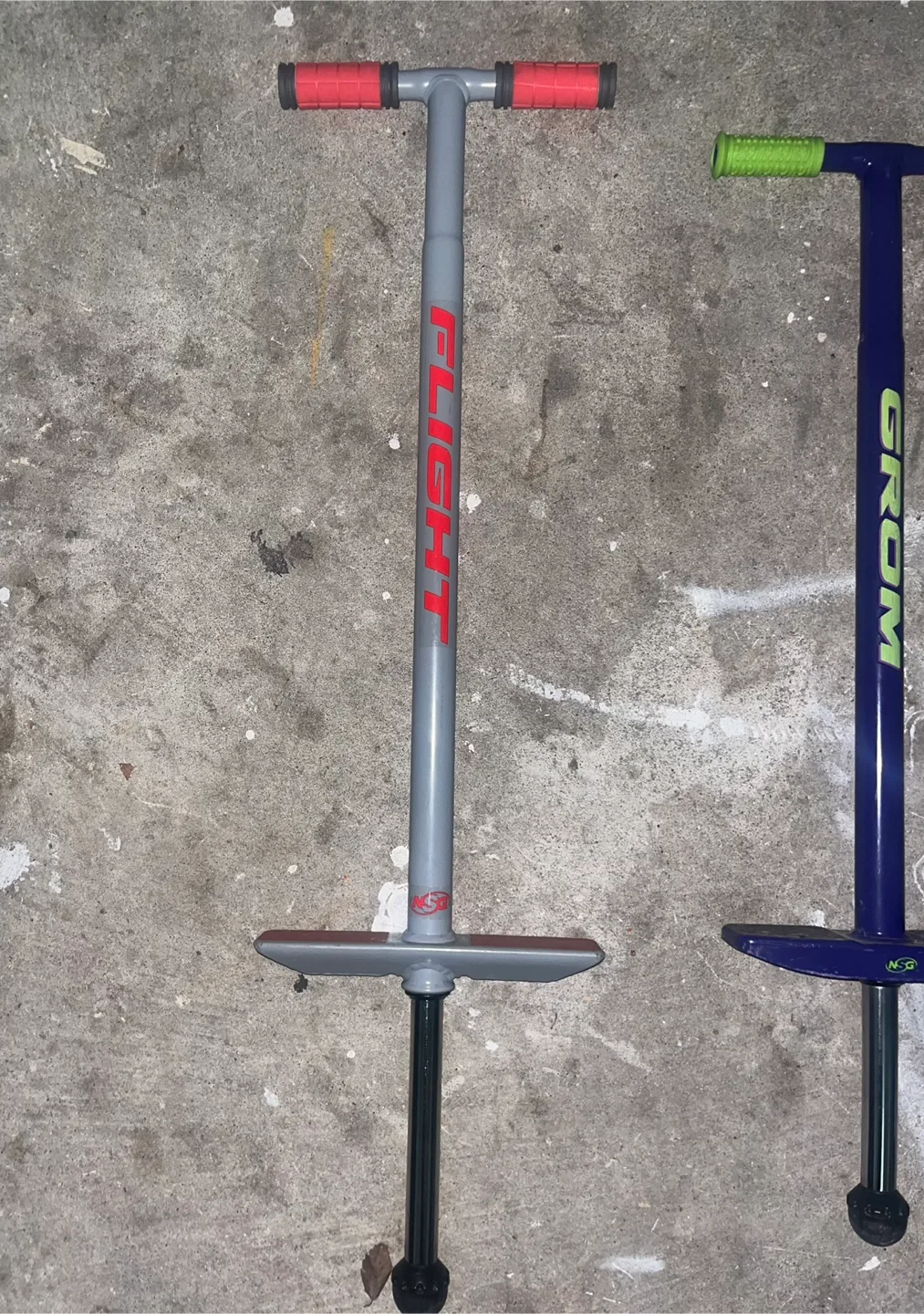 3 Pogo Sticks image indicator(2)