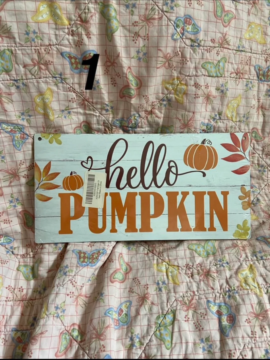 Assorted Decorative Metal Signs thumbnail