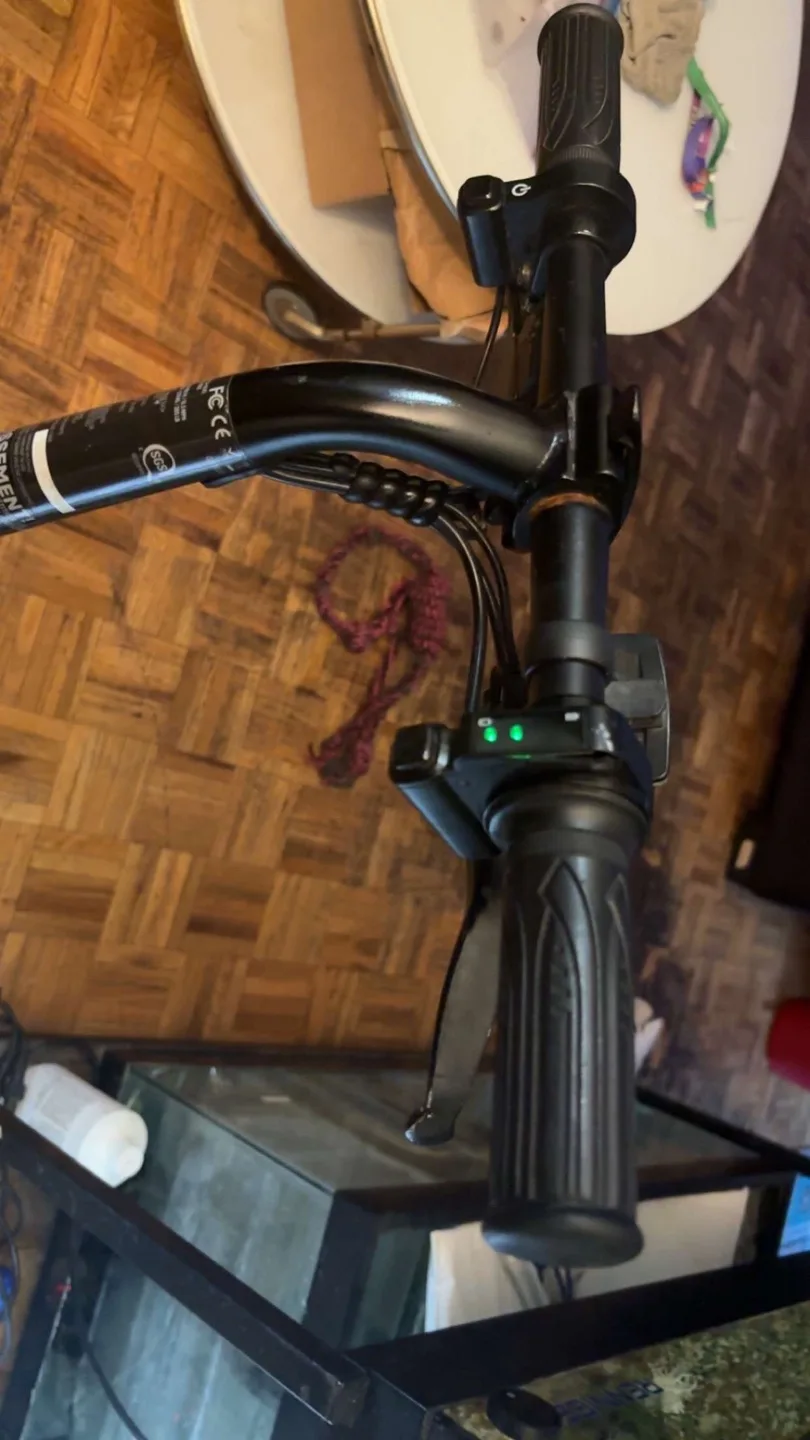 Jetson Bolt Folding E-Bike - Black image indicator(6)