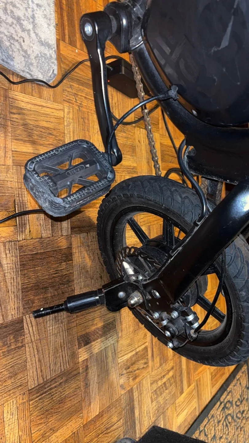 Jetson Bolt Folding E-Bike - Black image indicator(2)