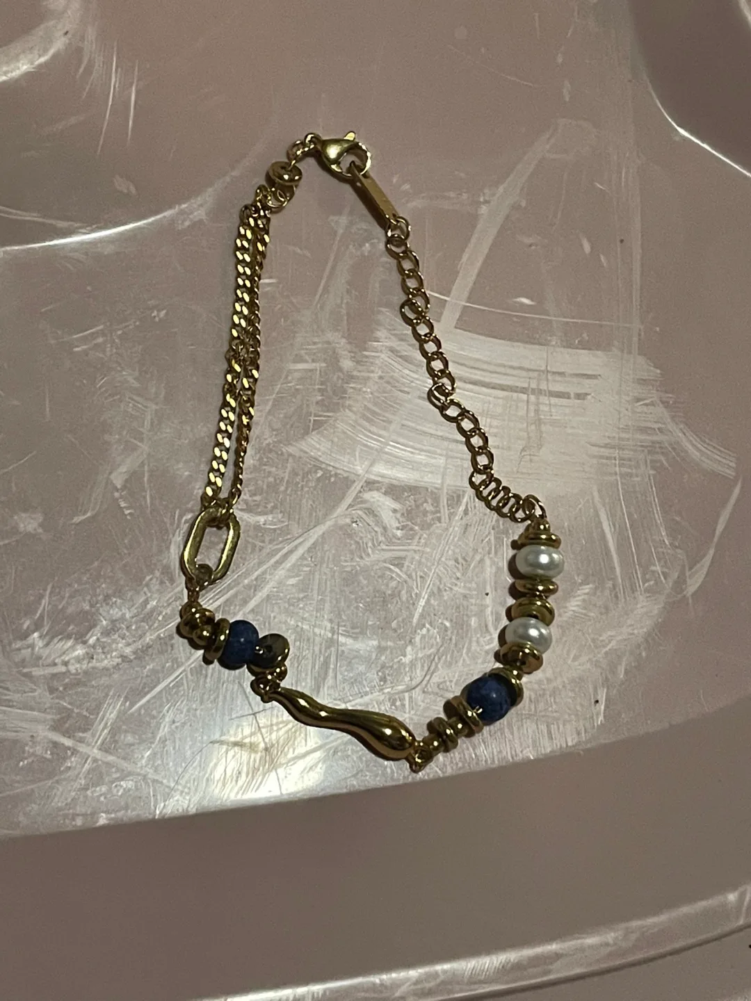 18K gold plated pearl bracelet thumbnail