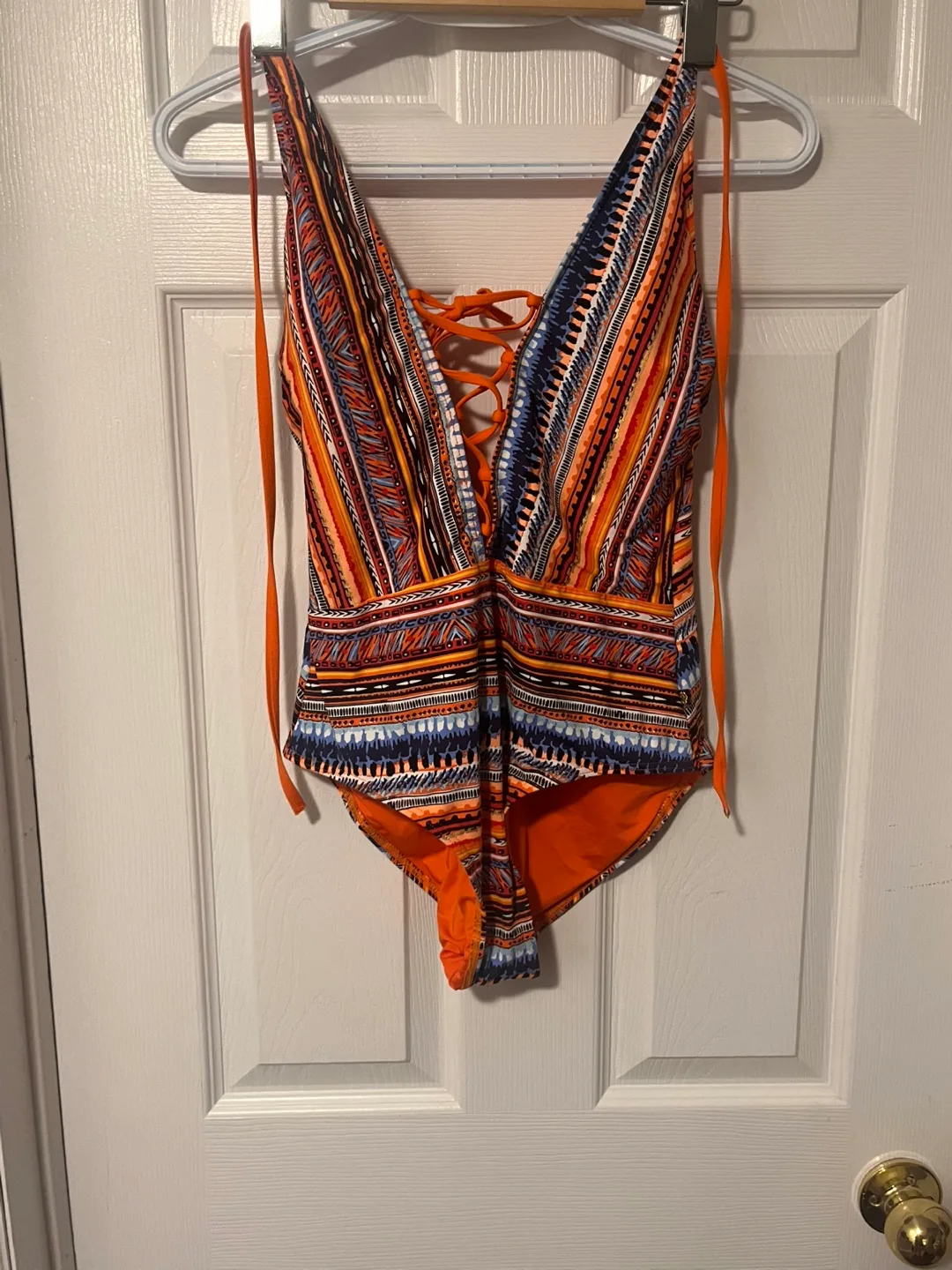 La Blanca Swimsuit, Size M thumbnail