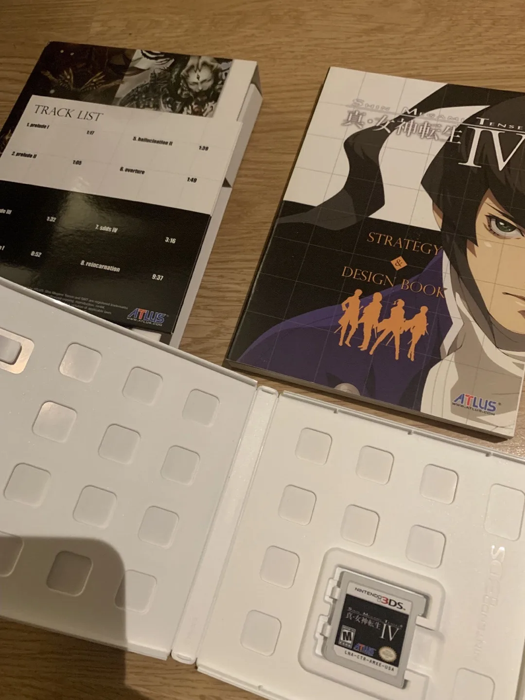 Shin Megami Tensei IV (3DS) w/ Strategy Book image indicator(3)
