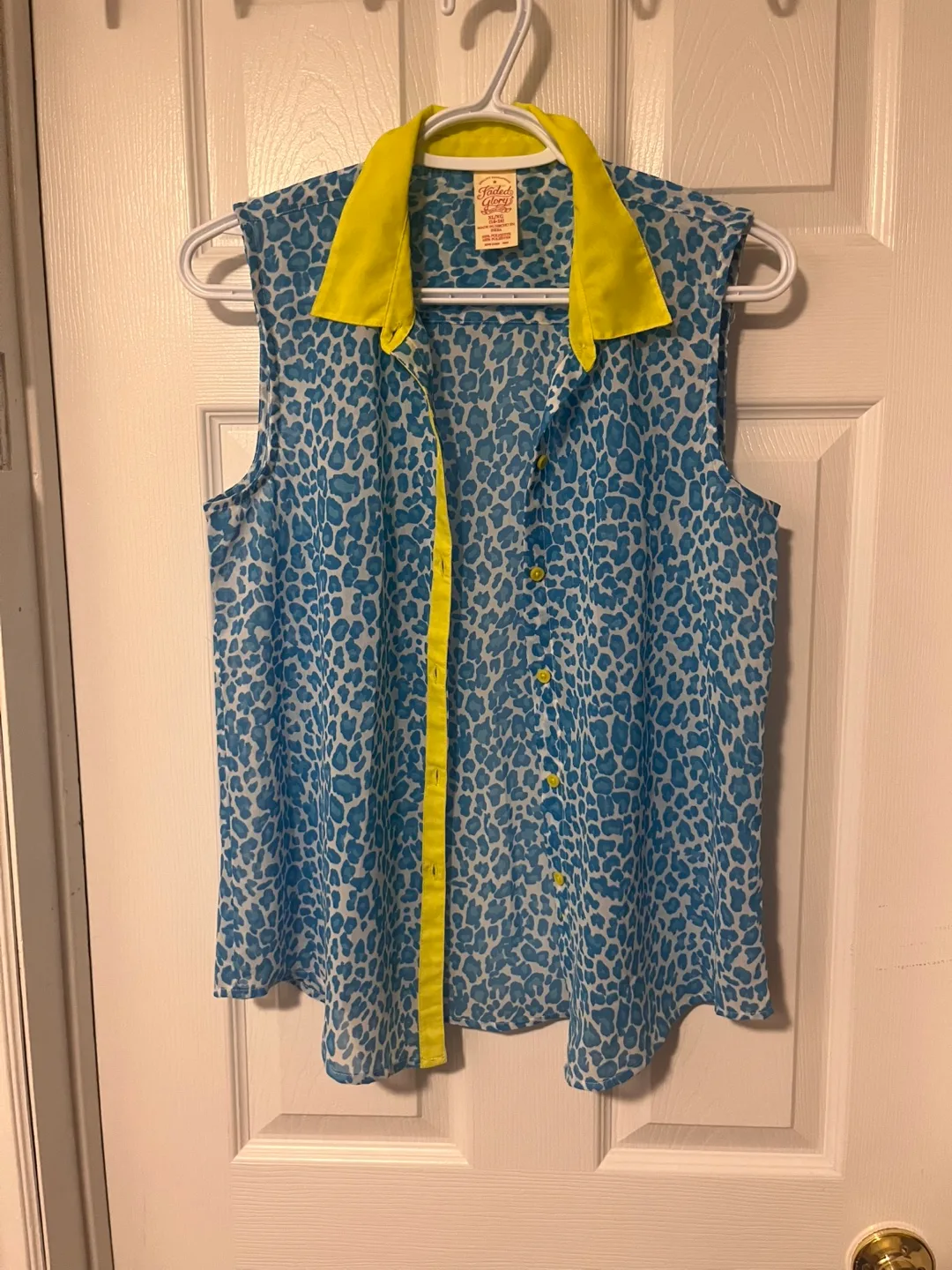 Friends Blue Leopard Print Sleeveless Blouse thumbnail