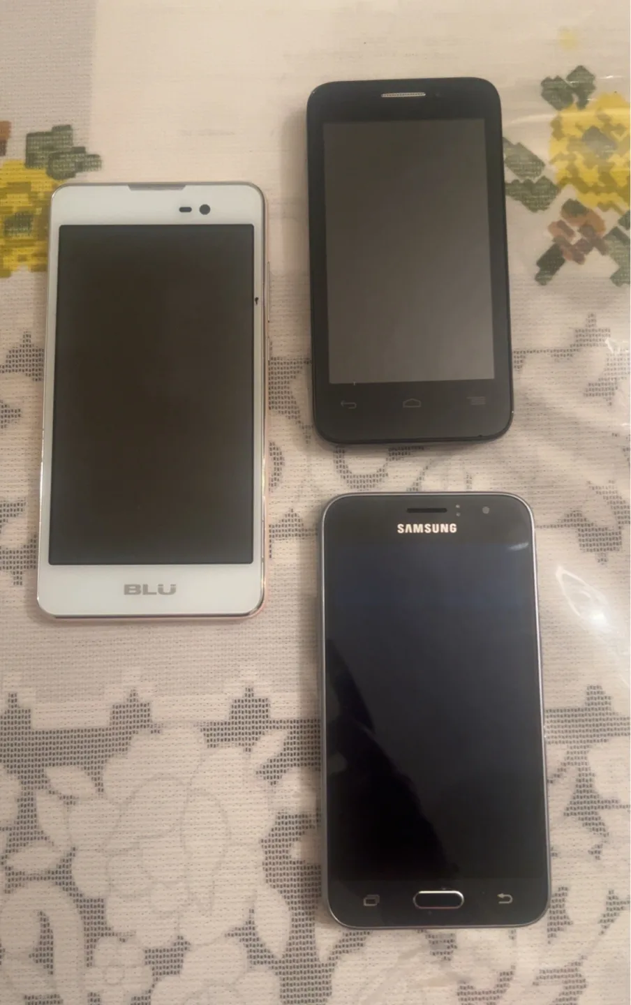 Old Phones: BLU, Alcatel, Samsung Phones thumbnail