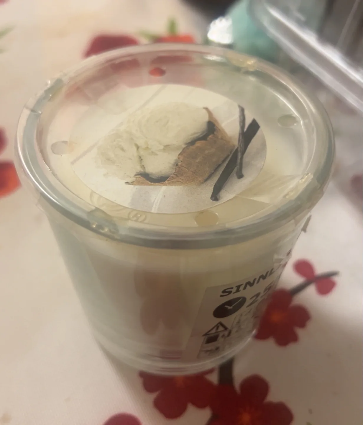 IKEA SINNLIG Scented Candle in Glass thumbnail