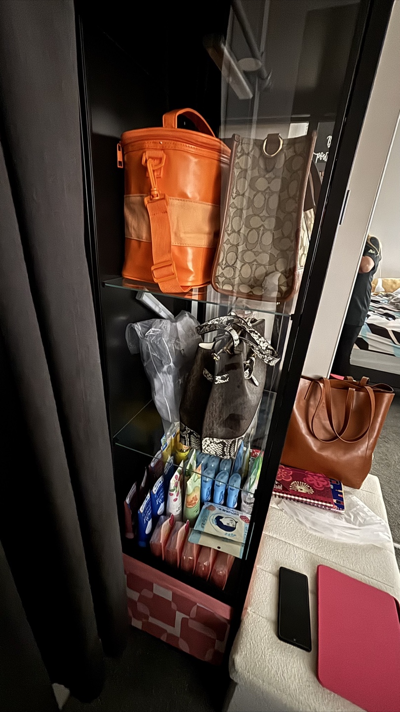 IKEA Rudsta Glass-Door Cabinet - photo 5