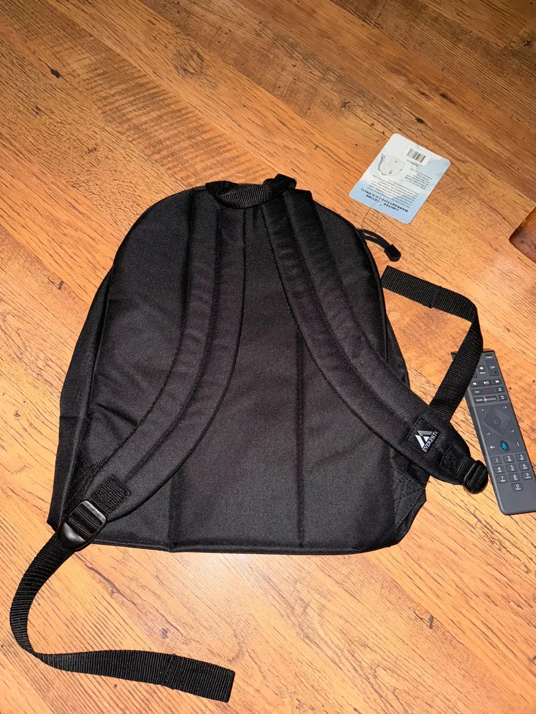 Everest 16"x13"x6" Black Backpack - New with Tags! image indicator(2)