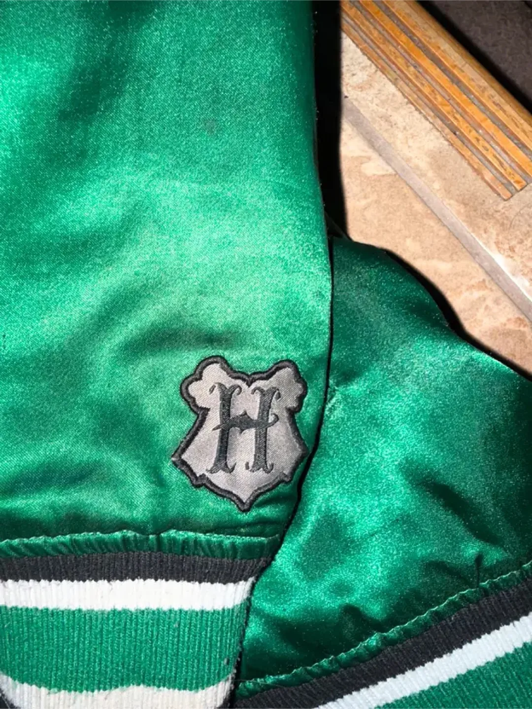 Harry Potter Slytherin Jacket - Size XL image indicator(4)