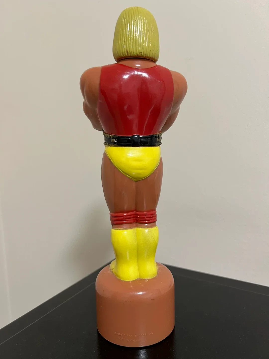 WWE Hulk Hogan Soaky Bubble Bath Figurine. “Hulk Rules” image indicator(3)