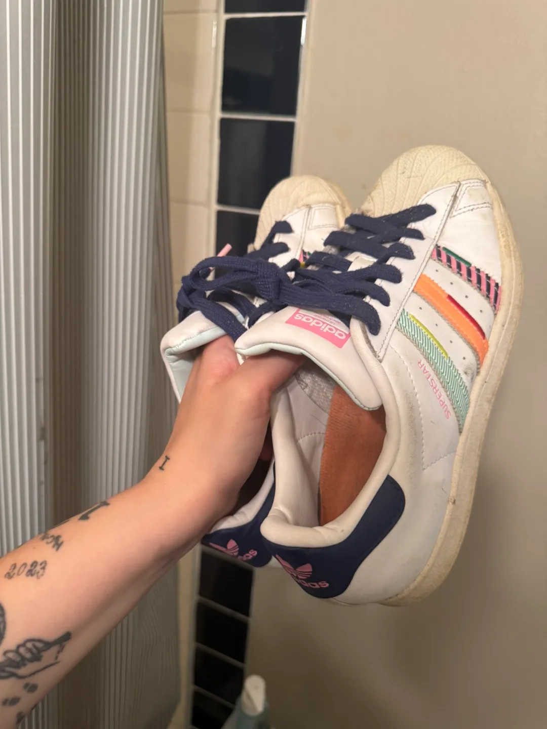 Adidas Superstar Shoes thumbnail