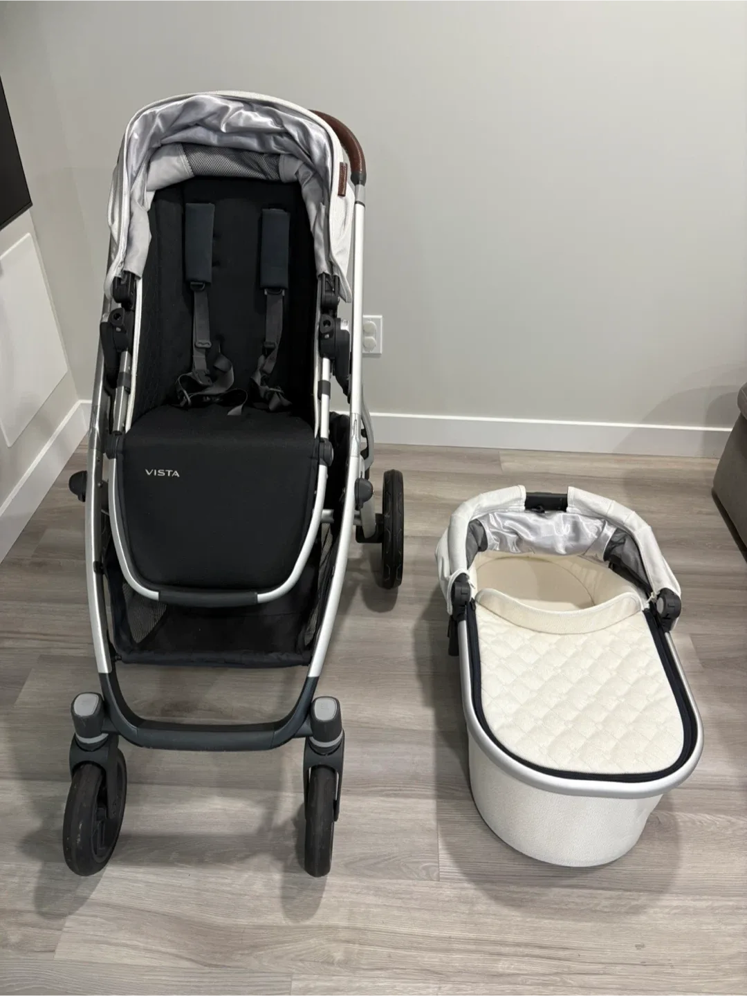UPPAbaby Vista Stroller + Bassinet image indicator(3)