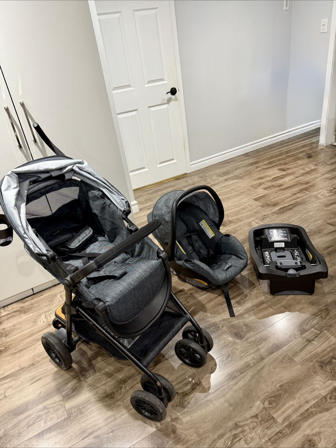 Evenflo Sibby Travel System with LiteMax Infant Car Seat