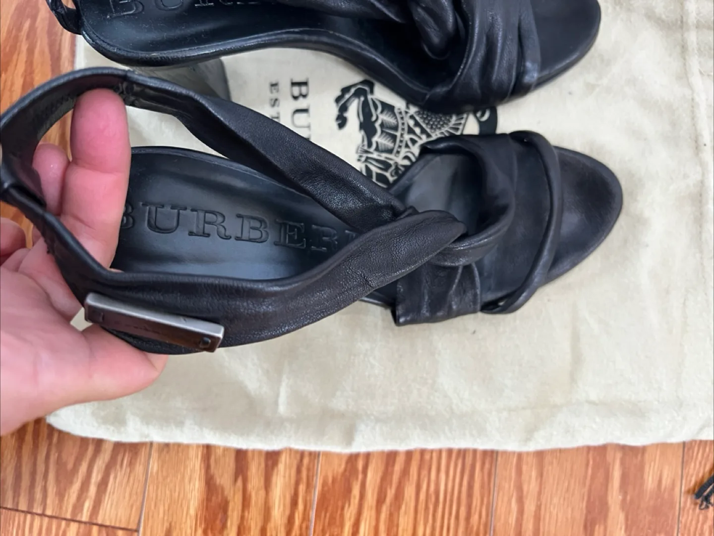Burberry Black Leather Heels - Size 36.5 image indicator(6)