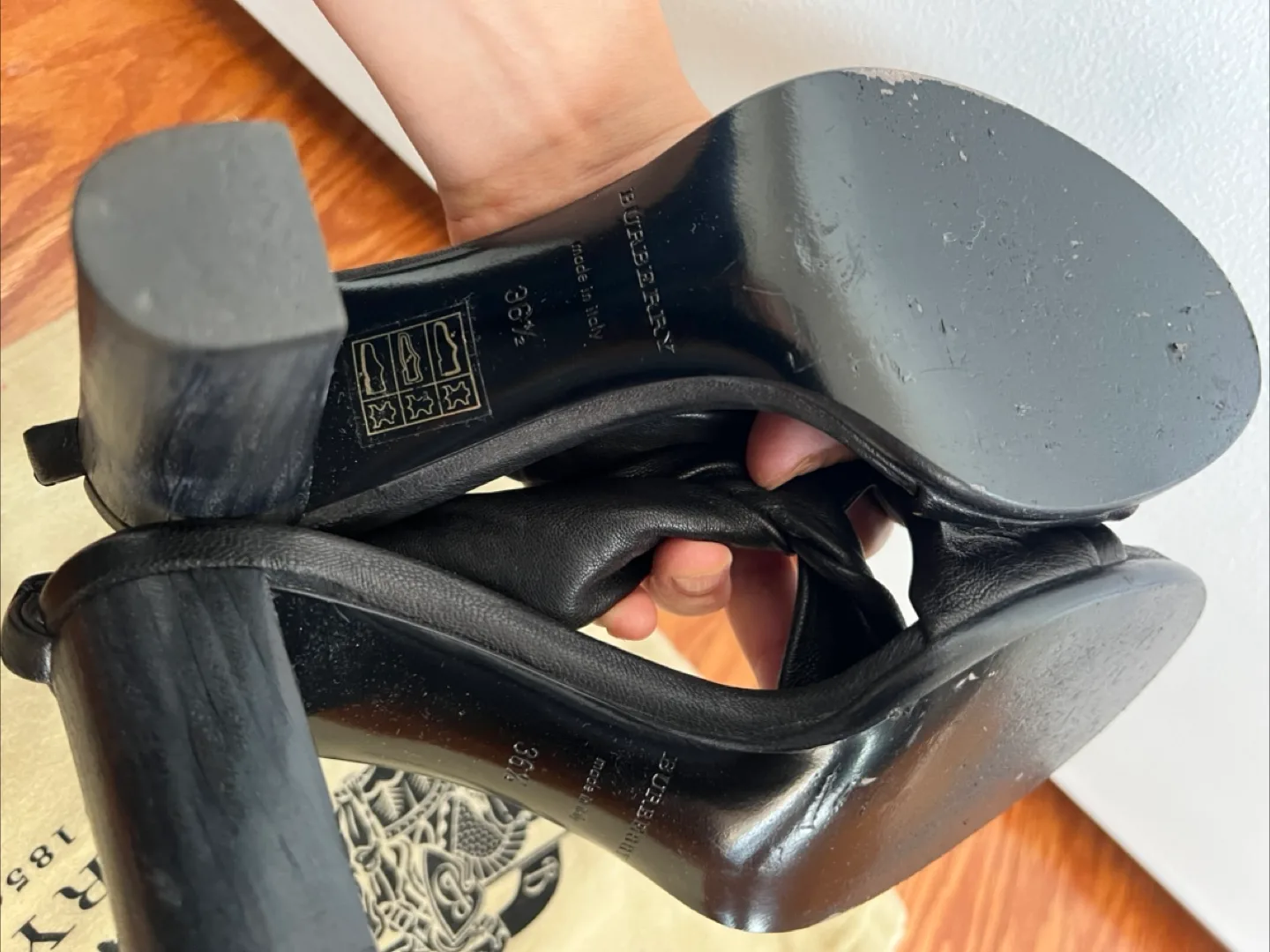 Burberry Black Leather Heels - Size 36.5 image indicator(4)