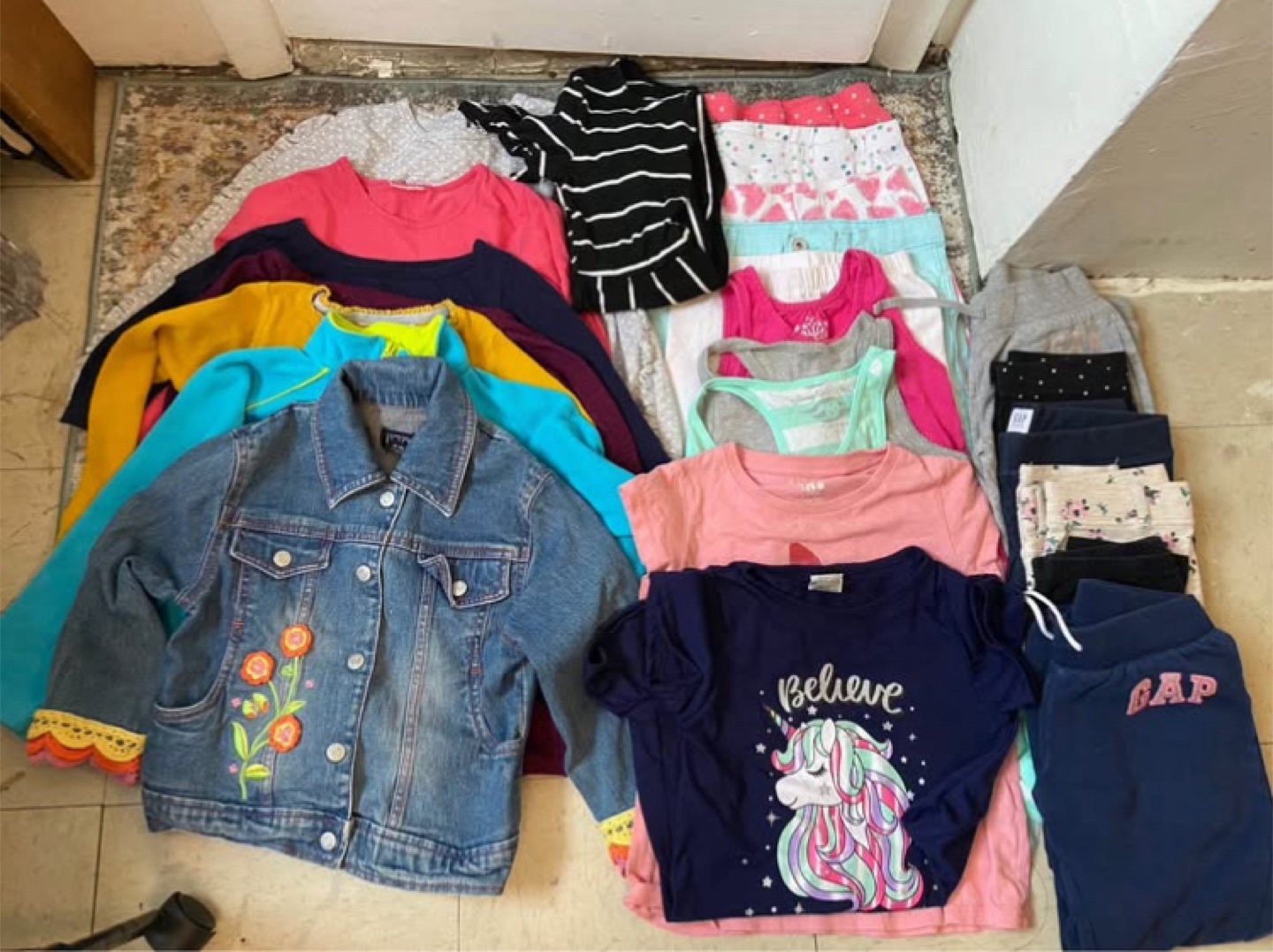 Girls clothes bundle 5T 24 pieces