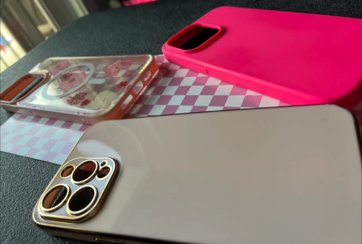 iPhone 14 Pro Max cases image indicator(3)