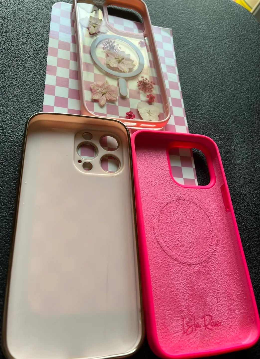 iPhone 14 Pro Max cases image indicator(4)