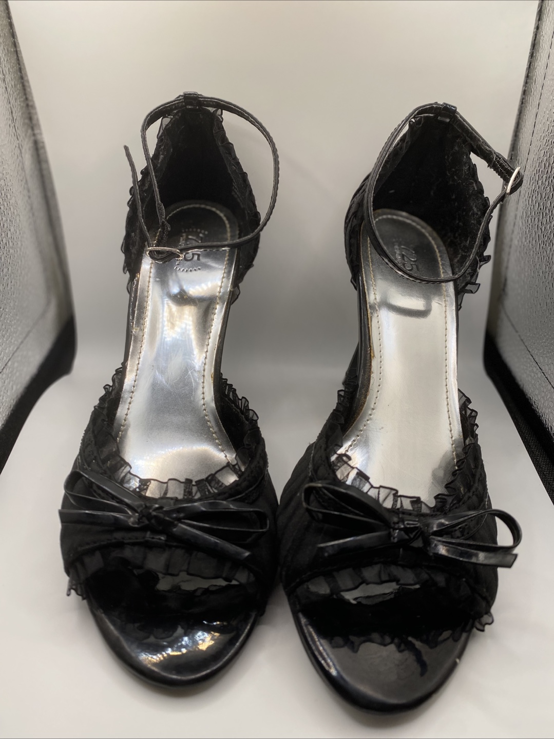 Black Y2K Heels with bow and frills - photo 2