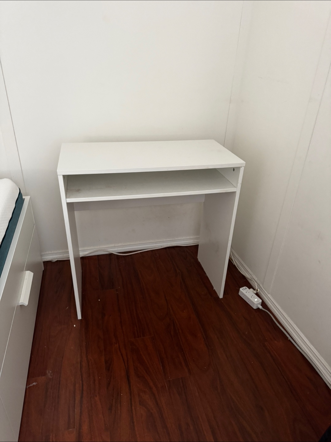 Ikea White Desk - photo 2