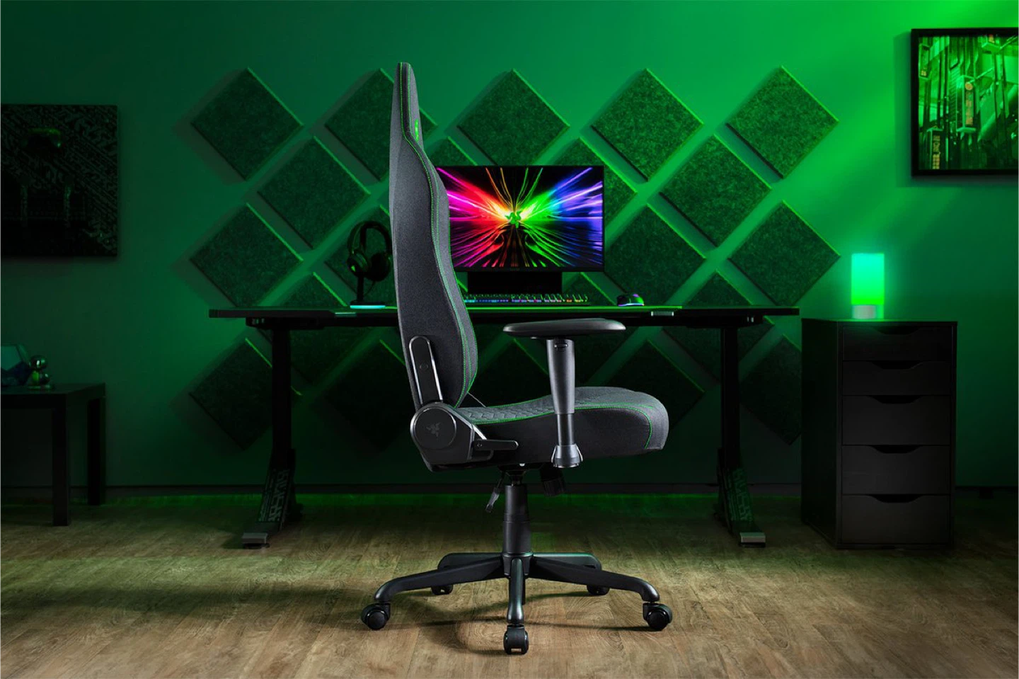 Razer Iskur Ergonomic Gaming Chair - Black & Green - photo 3