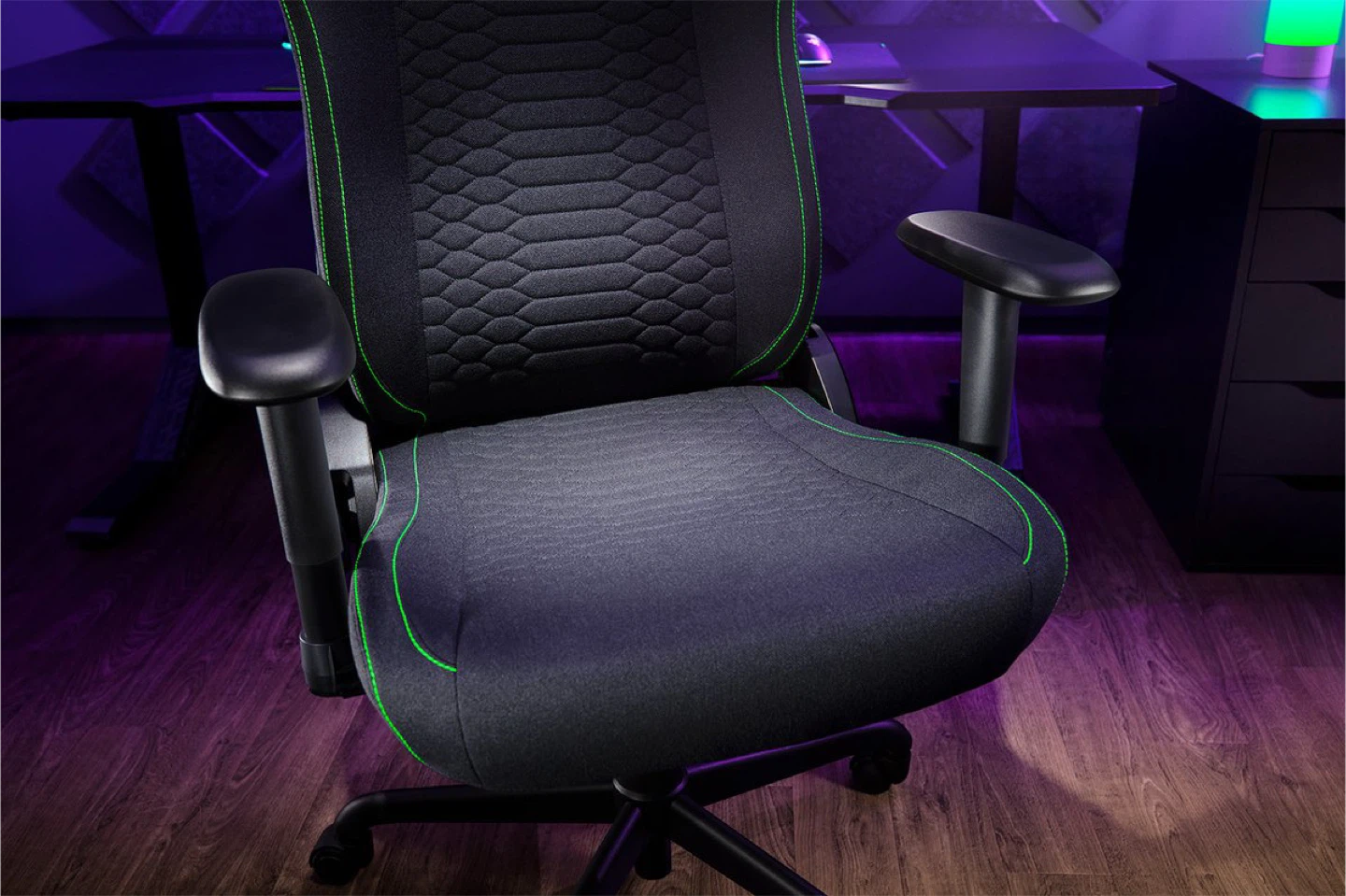 Razer Iskur Ergonomic Gaming Chair - Black & Green - photo 4