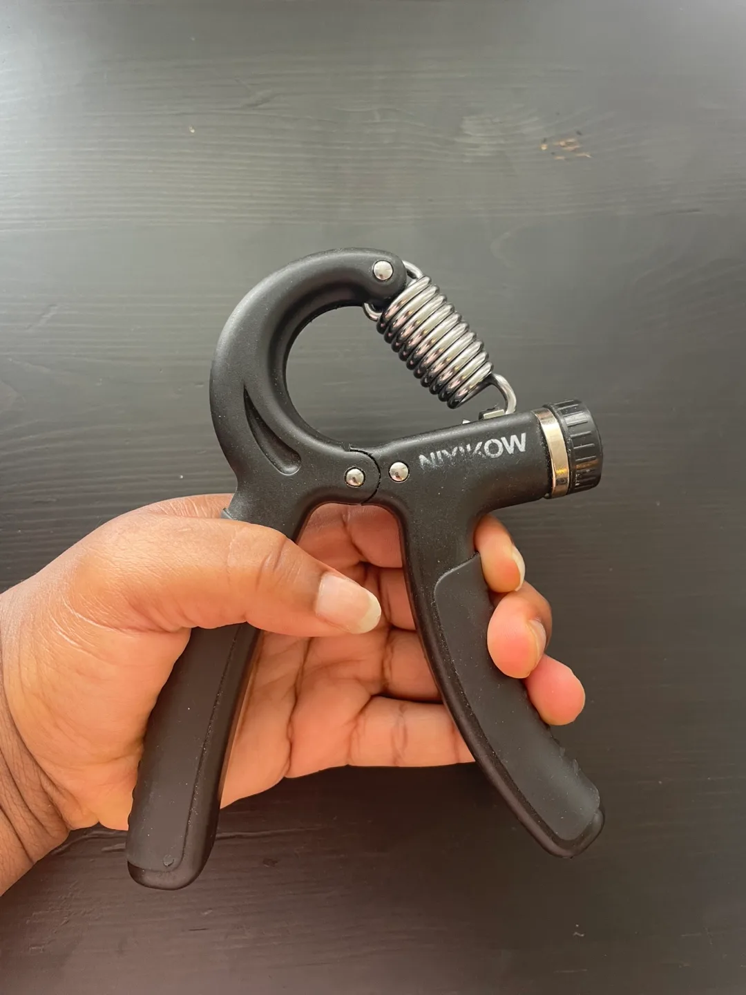 Adjustable Hand Grip Strengthener image indicator(3)