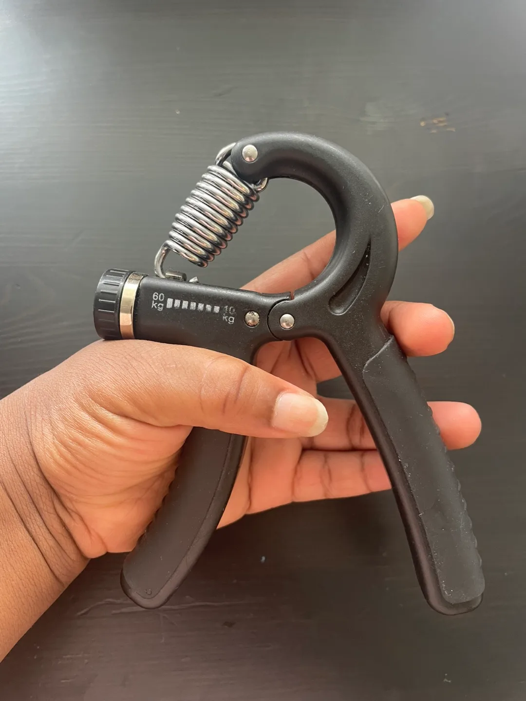Adjustable Hand Grip Strengthener image indicator(2)