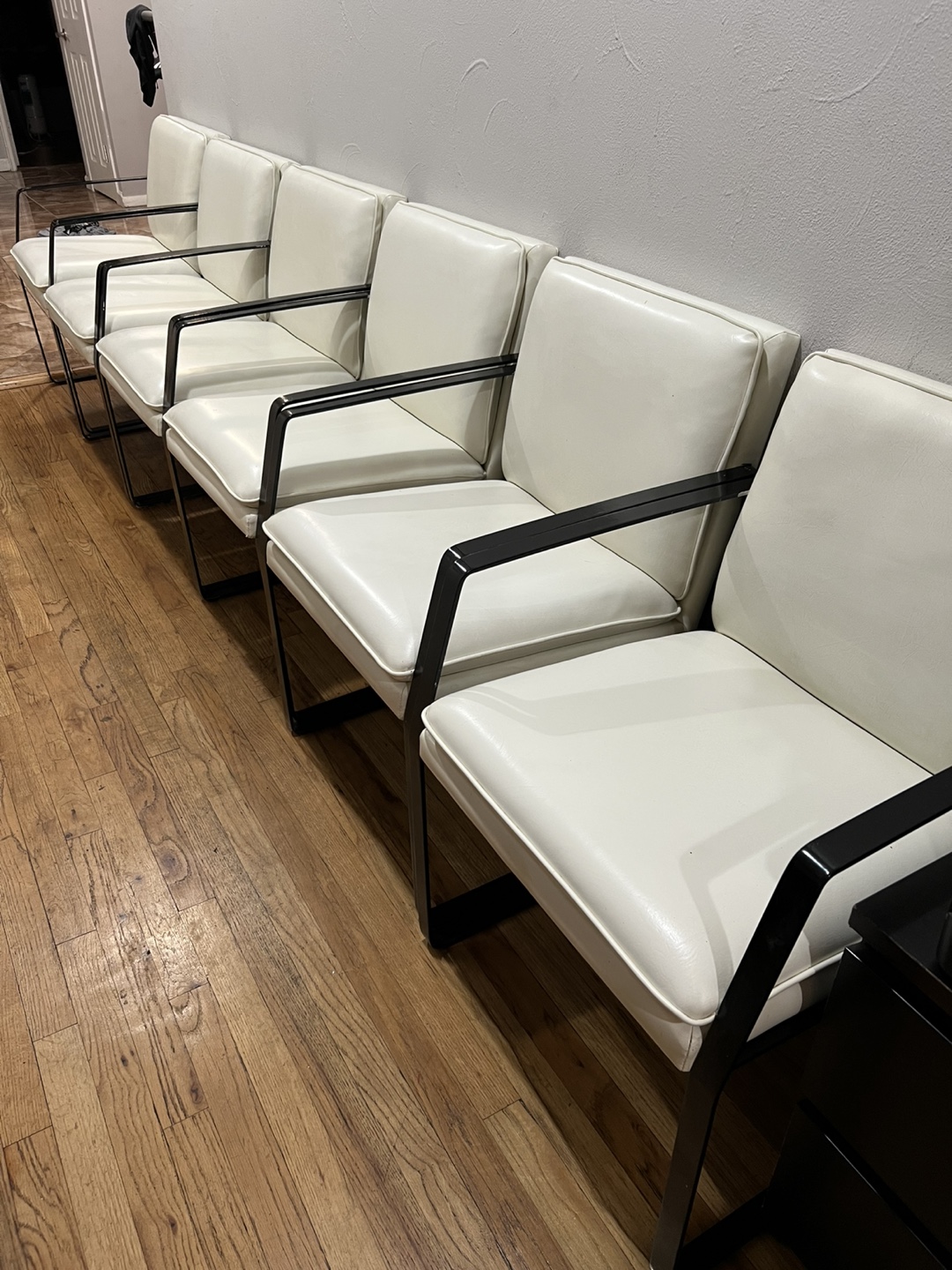Modern white accent chair with black frame ( 6)