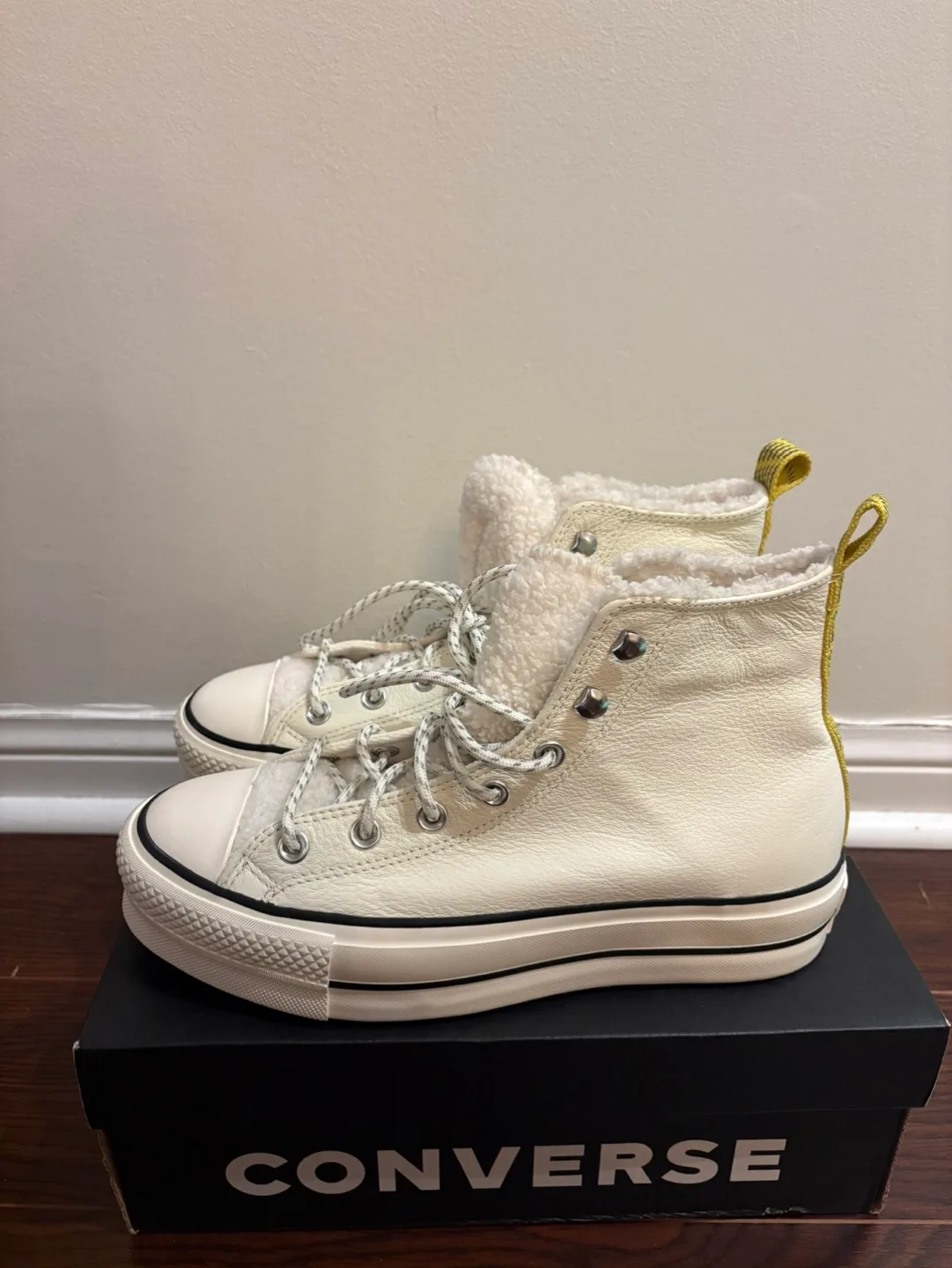Converse All Star High Top Sneakers - Women's US 8.5 thumbnail