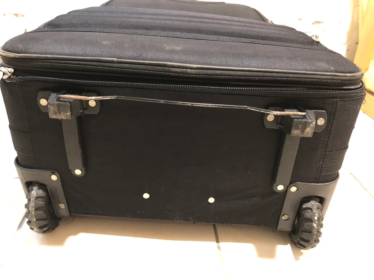 AIR EXPRESS extendable suitcase checked in baggage size image indicator(5)