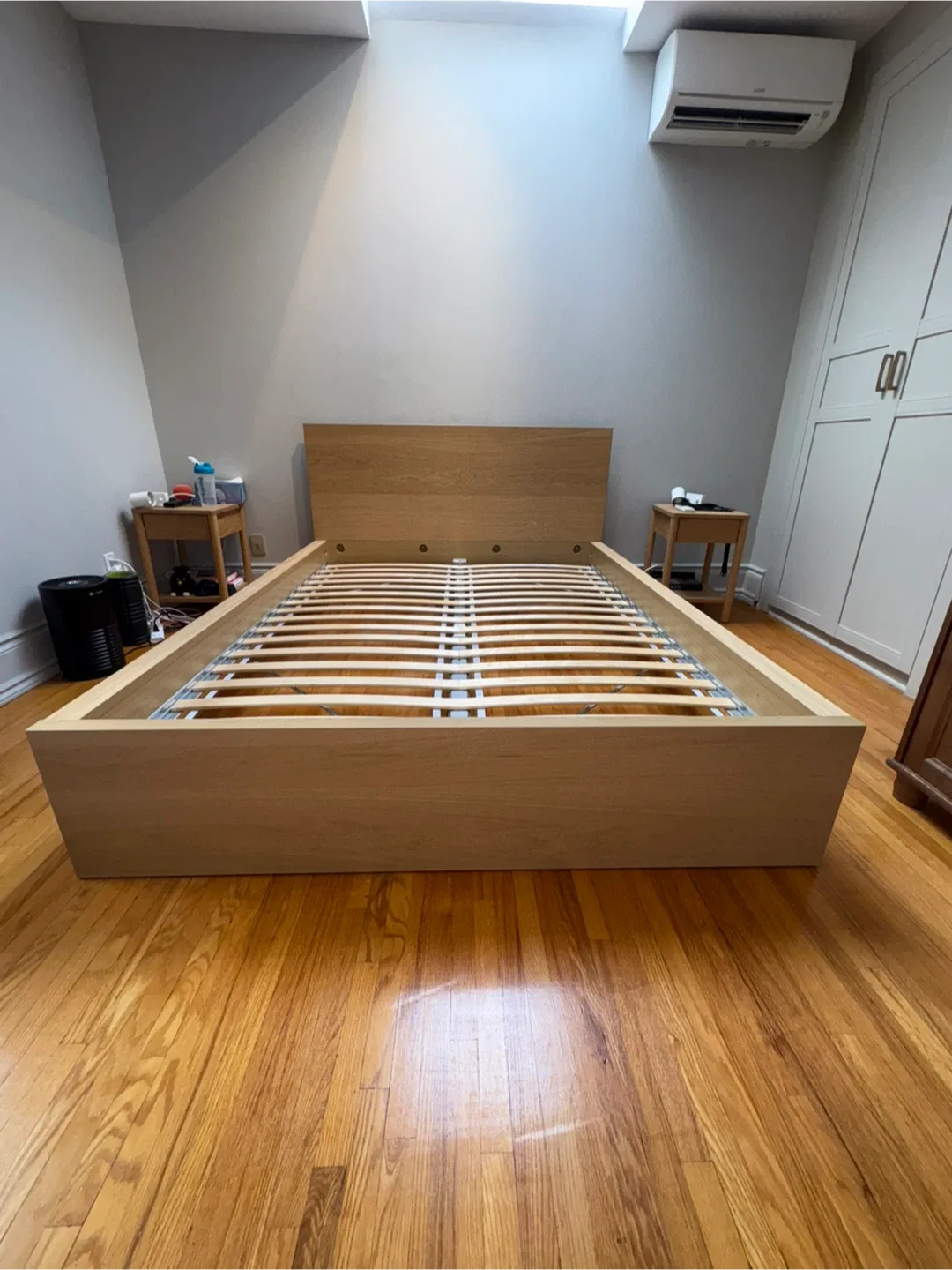 IKEA King size Malm bed frame image indicator(2)