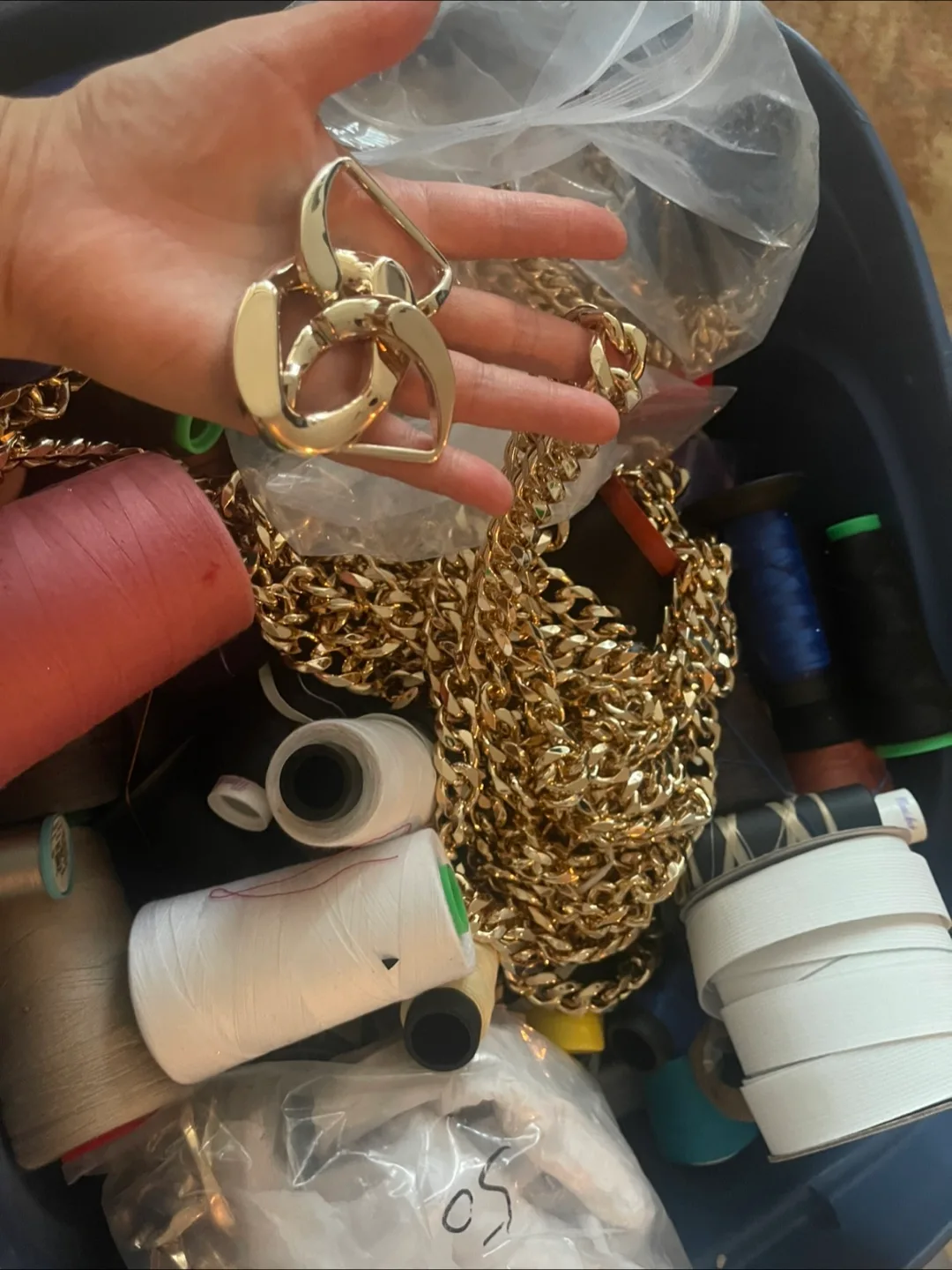 Sewing Thread in Various Colours & Gold Chain Lot image indicator(2)