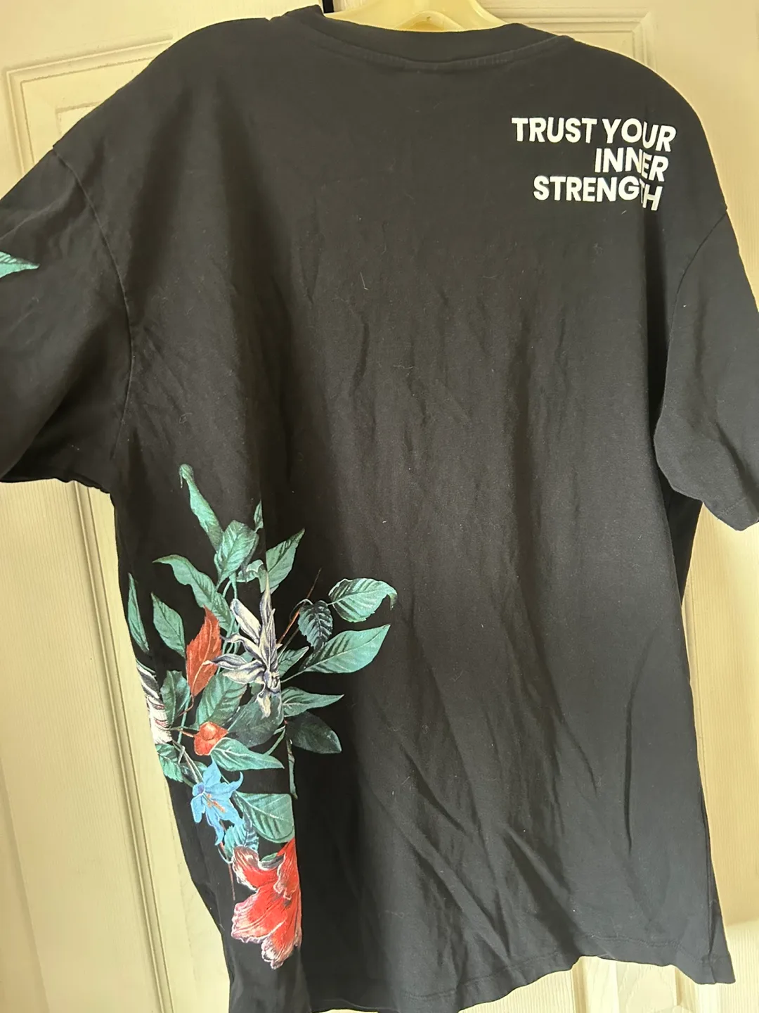 Zara Black Floral T-Shirt image indicator(3)