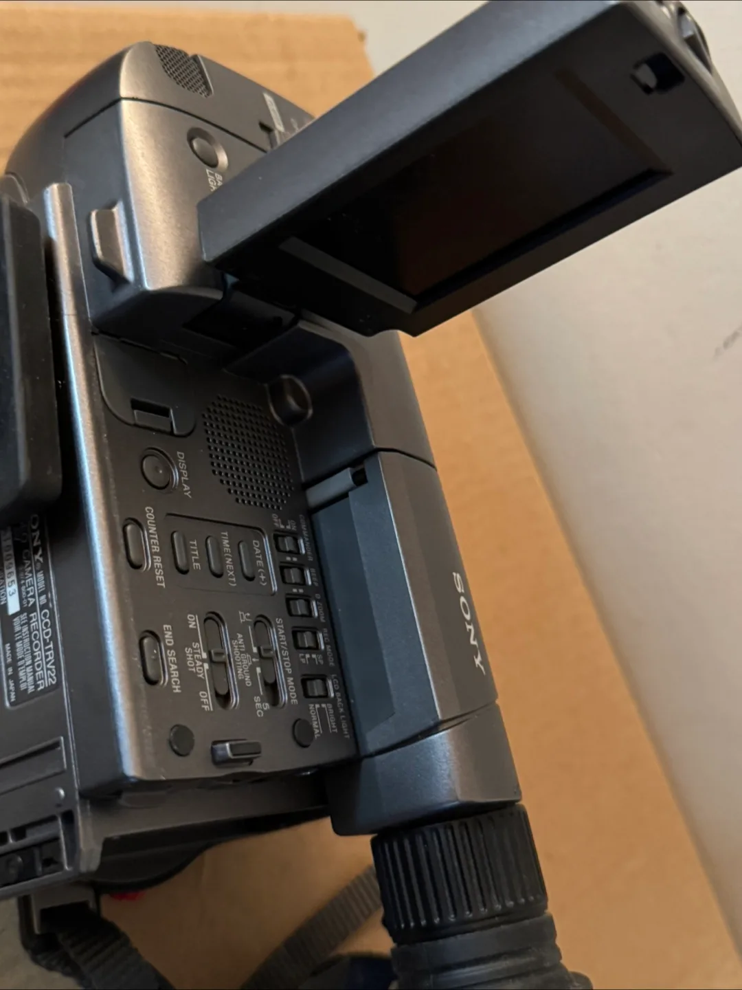 Sony Handycam Vision CCD-TRV22 Video8 Camcorder image indicator(5)