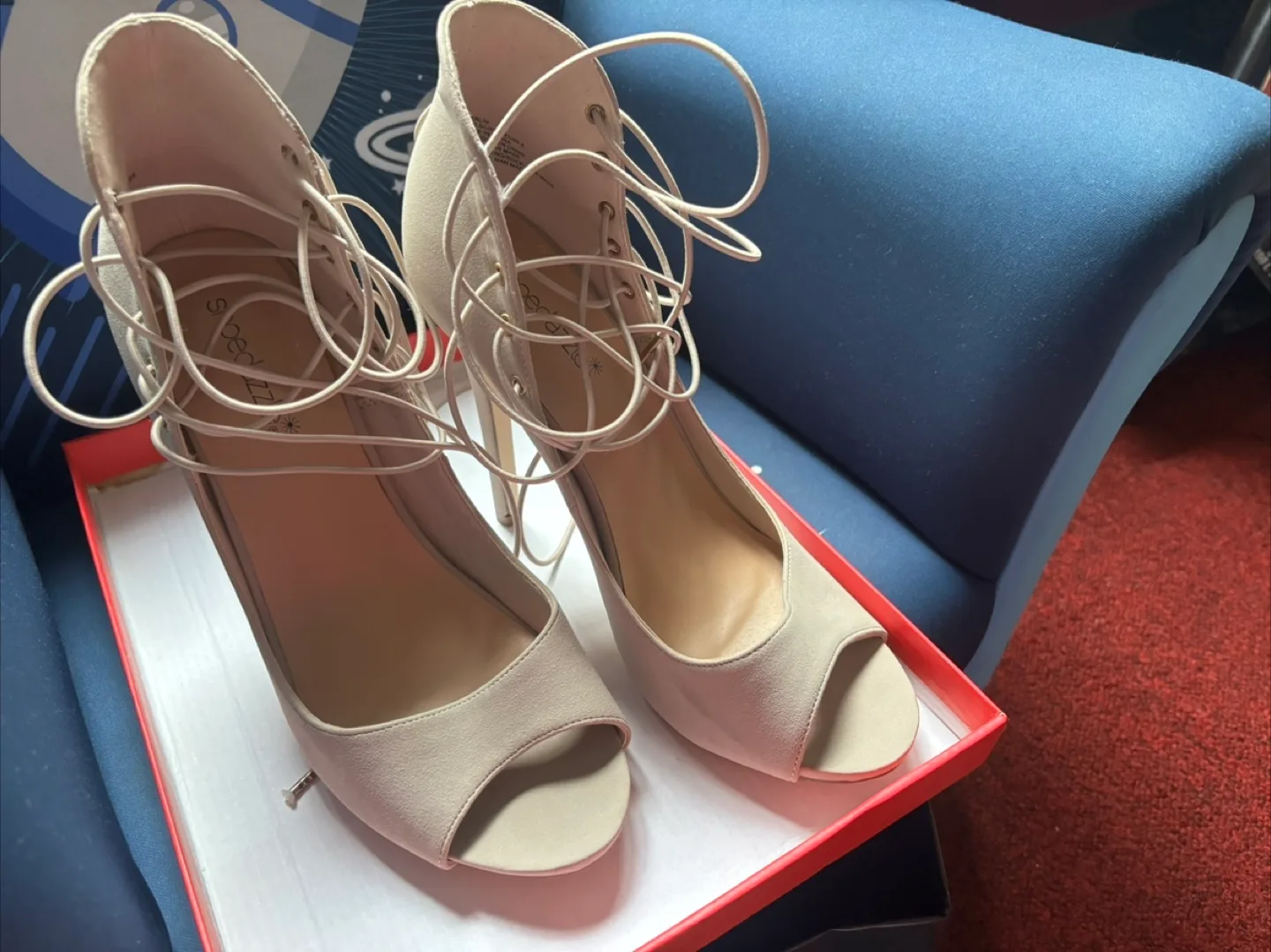 Gorgeous heels - Size 9.5 image indicator(2)