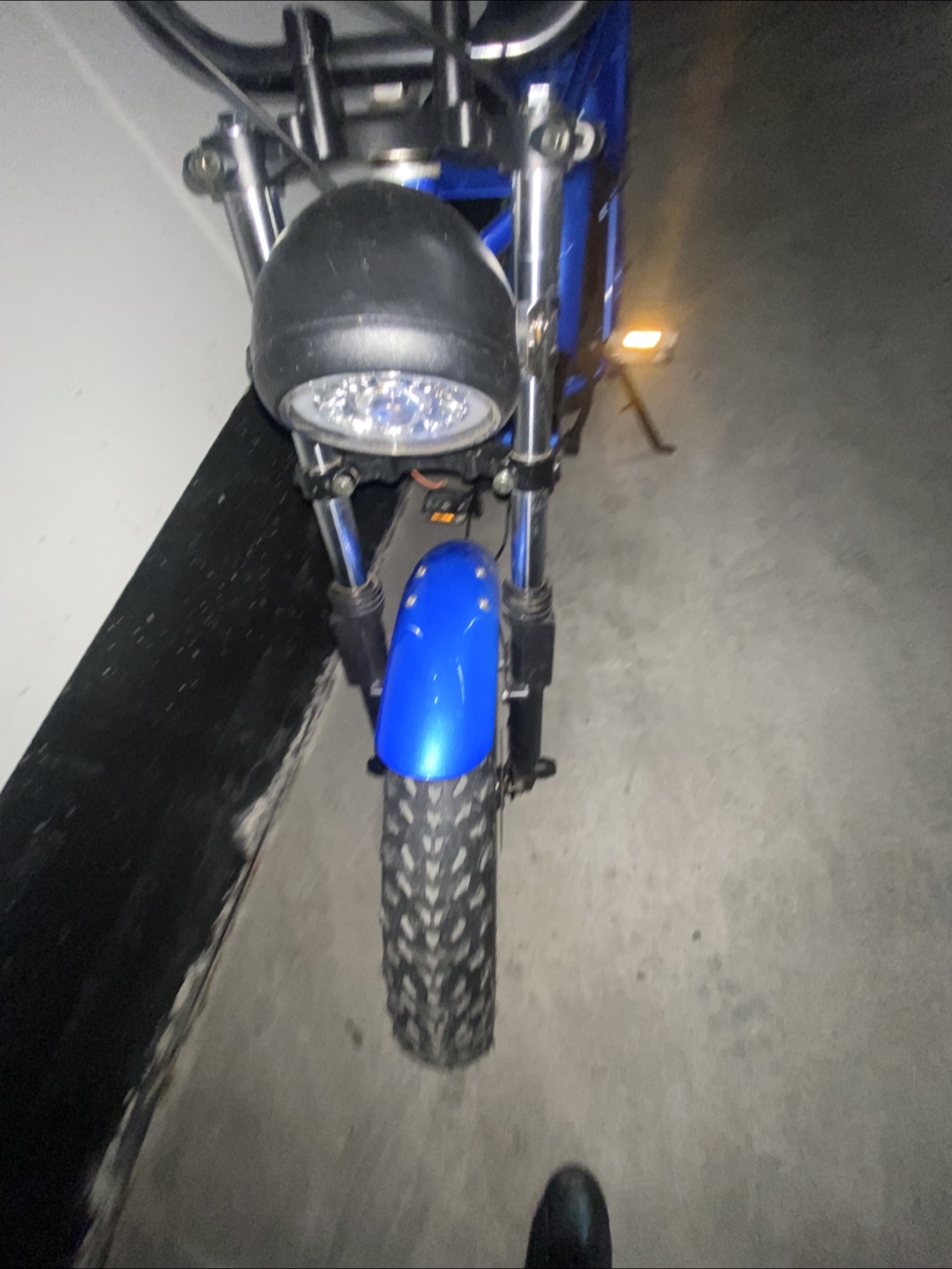 Blue Electric Fat Tire Bike - 20x4.0 - photo 4