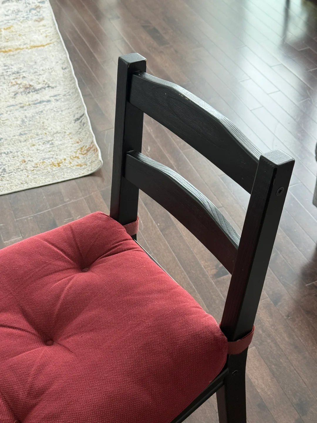 🪑 IKEA HÄGERNÄS Bar Table + 4 Stools – $125 image indicator(7)