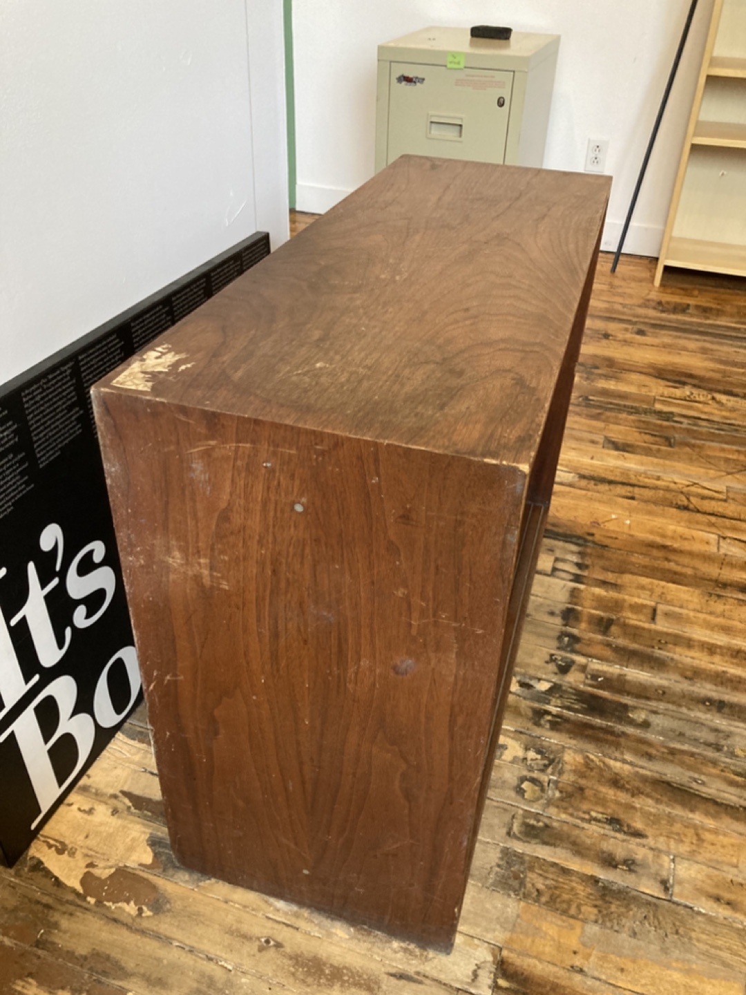 Solid wood shelving unit - Made in Canada - photo 4