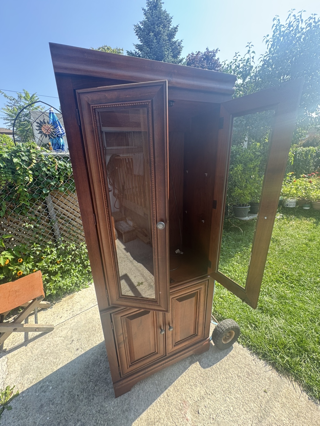 Wooden Display Cabinet - photo 2
