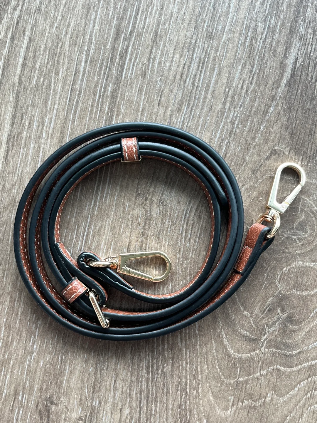 Brown Purse/Bag Strap image indicator(2)