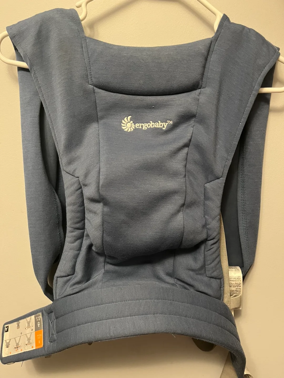 Ergobaby Omni 360 Galaxy Carrier & Ergobaby Embrace Carrier image indicator(5)