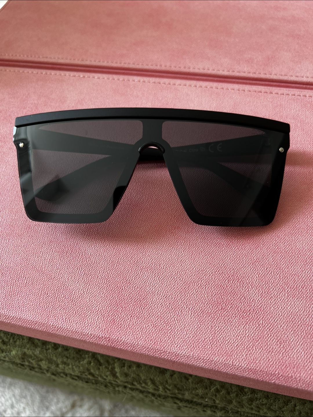 Women’s Sunglasses - photo 5