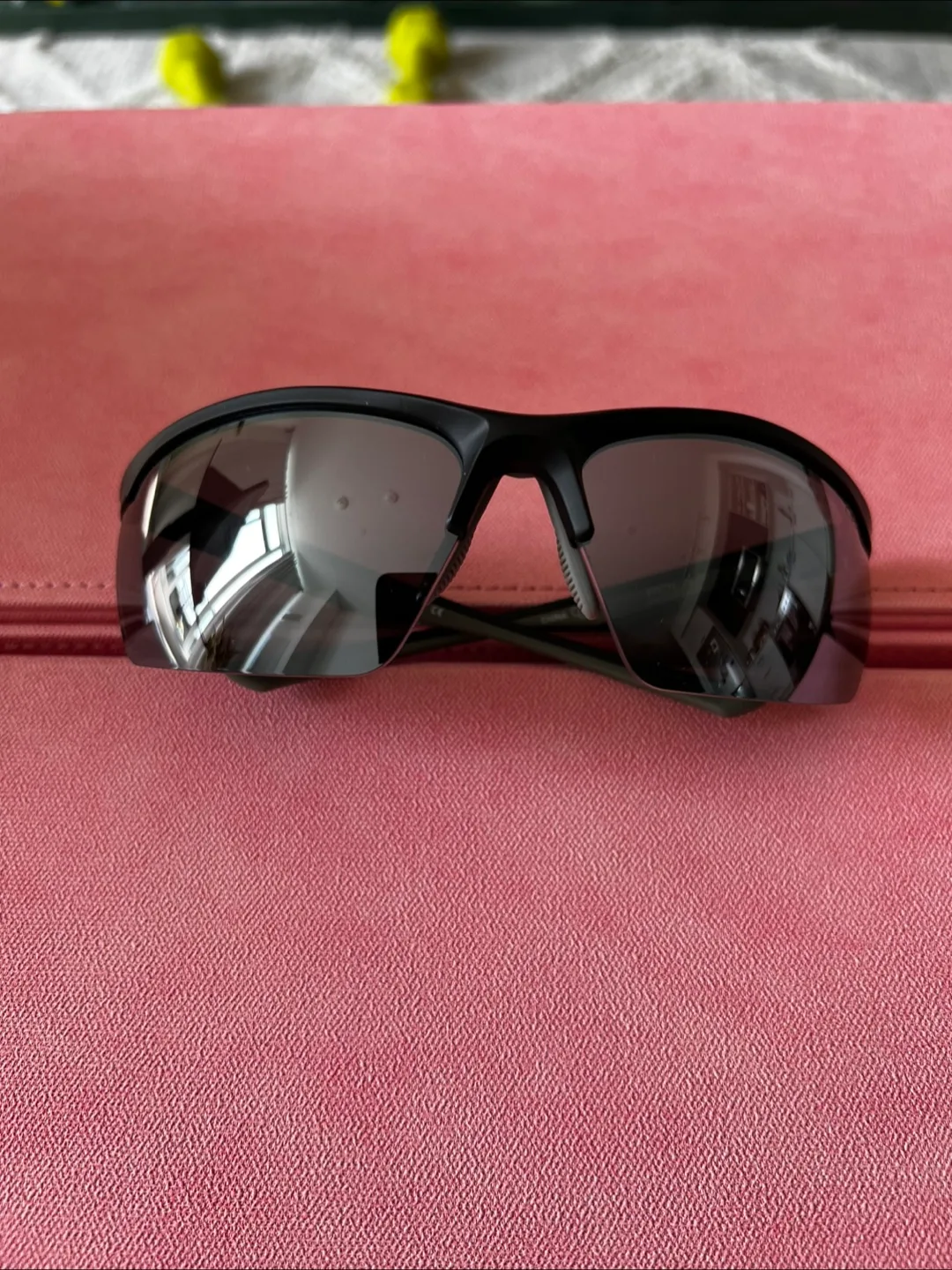 Men’s Sunglasses image indicator(2)