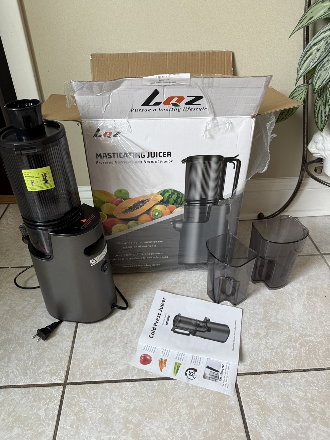LQZ Cold Press Masticating Juicer - Black