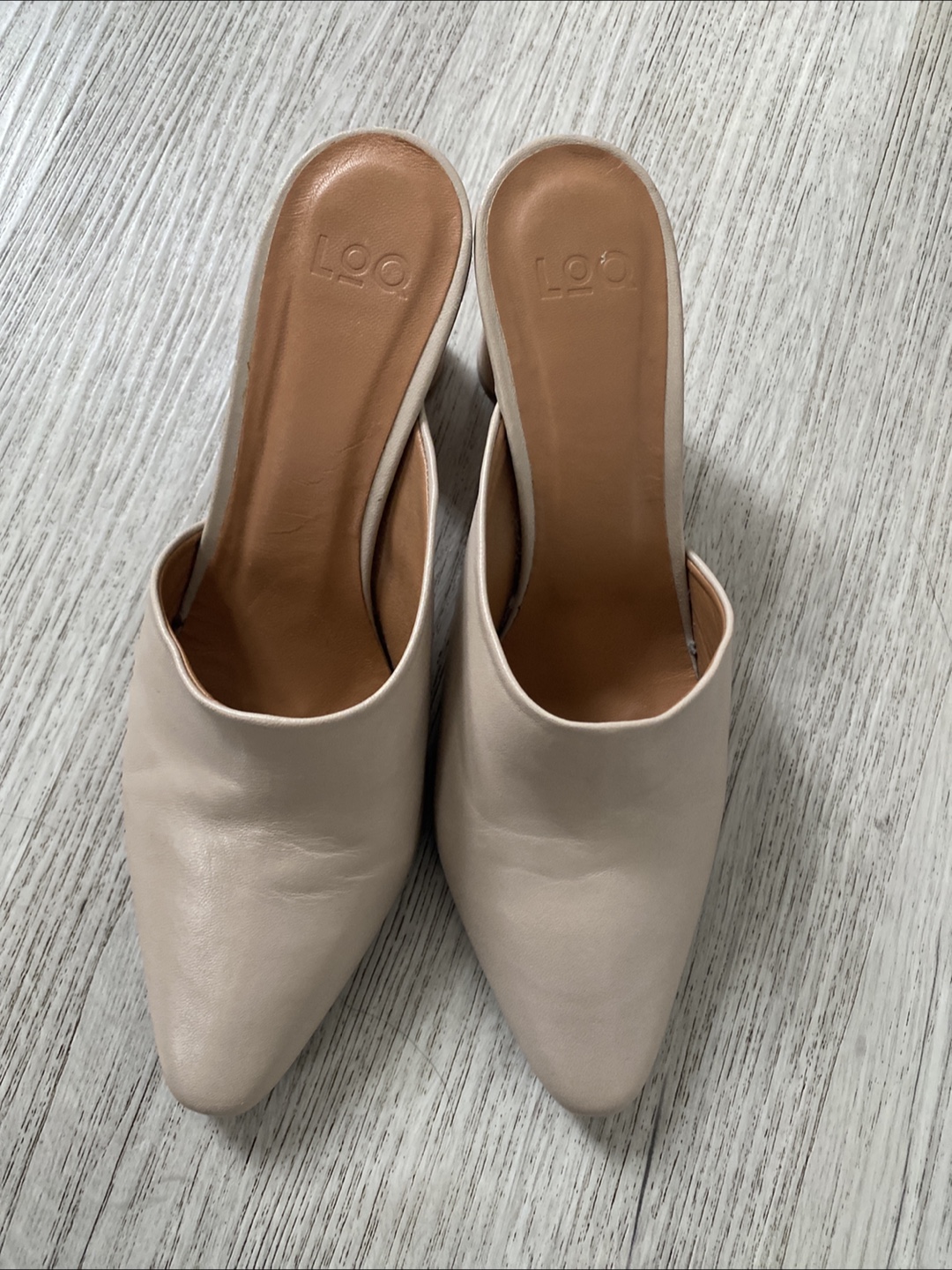 LOQ Women's Beige Leather Mules, Size 8