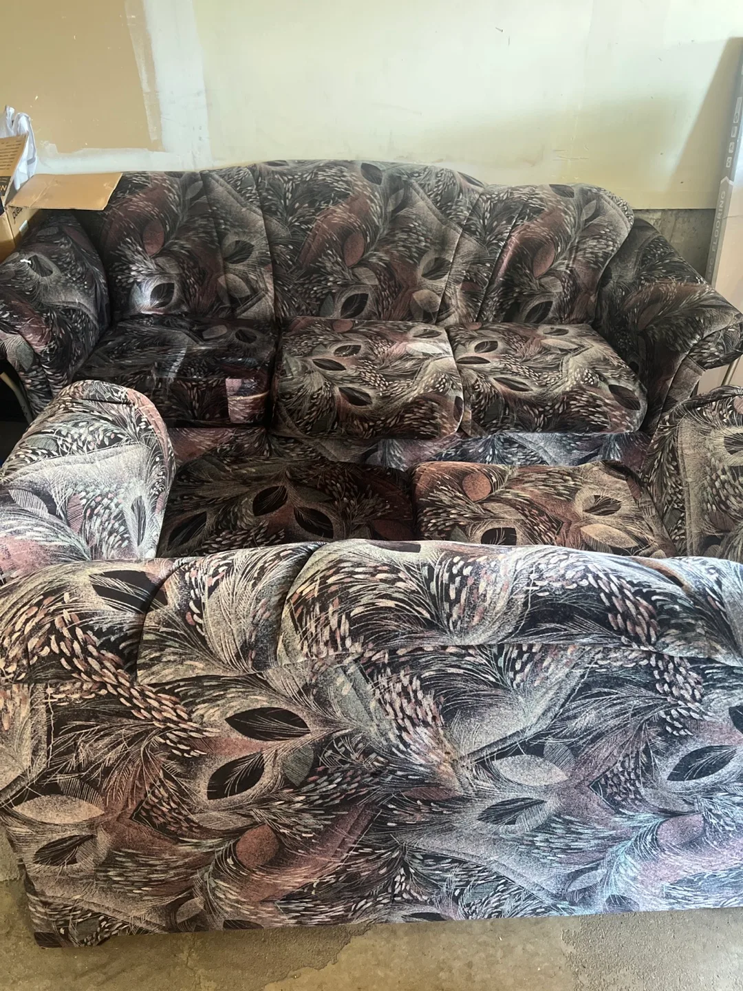 Sofa + dinning (combo deal) image indicator(3)