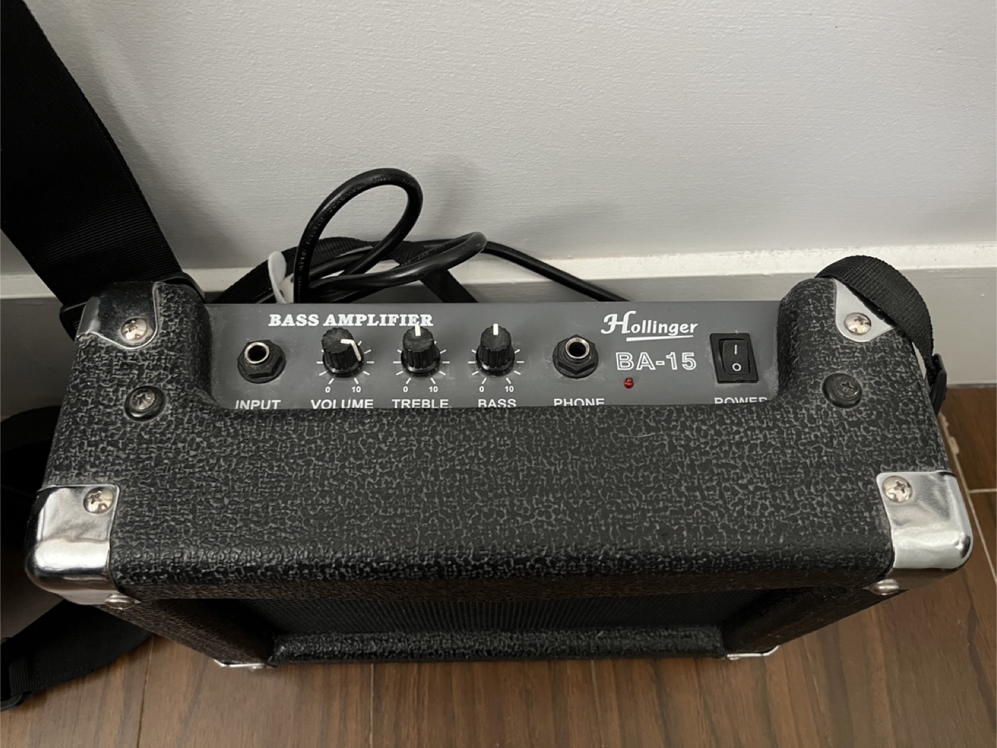 Left Handed Bass Guitar and Amp - photo 2