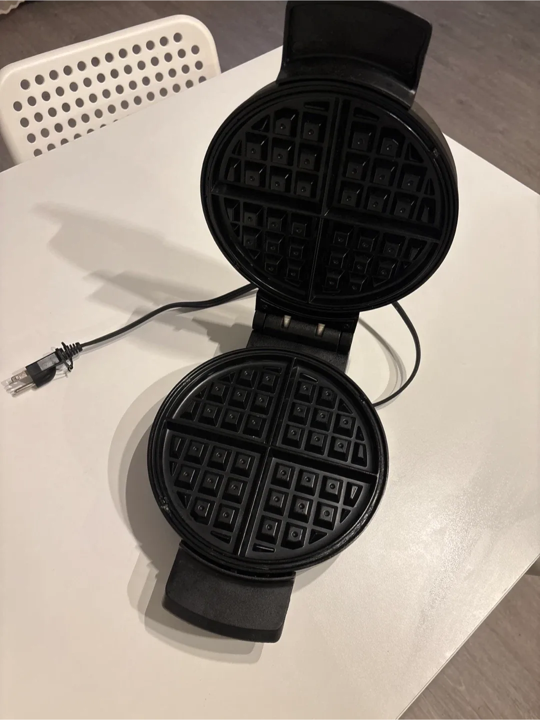 Black+Decker Waffle Maker thumbnail
